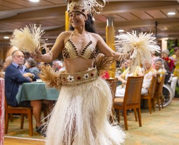 Danseuse Aranui Cruises ©Lionel Gouverneur Danseuse Aranui Cruises ©Lionel Gouverneur